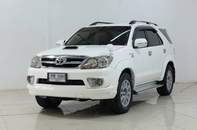 FORTUNER 3.0 V 4WD  SMART AT*