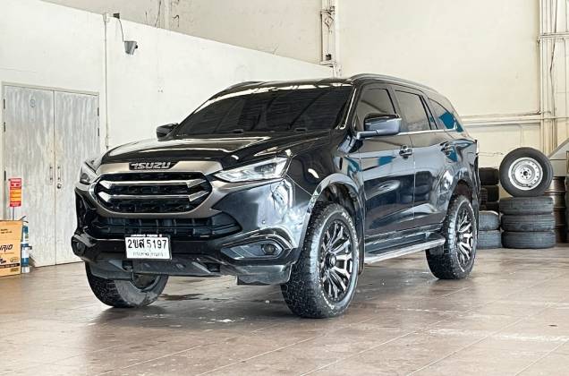 MU - X 3.0 Elegant 2WD AT*