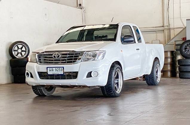Hilux Vigo Champ Cab 2.5 J MT*