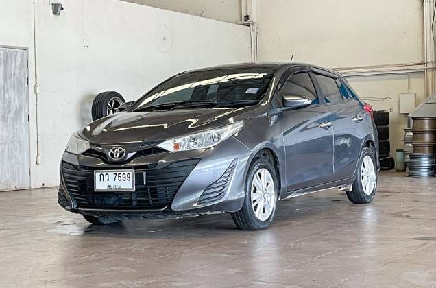 Yaris 1.2 E (MY17) AT*