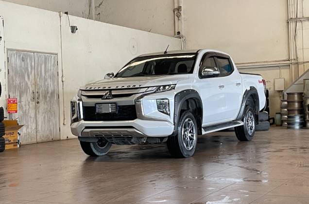 Triton All New Double Cab 2.4 GLS Plus (MY19) MT*