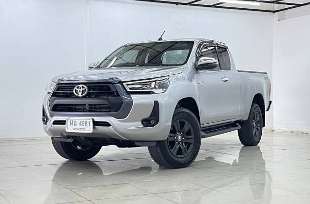 Hilux Revo Smart Cab 2.4 Mid Prerunner (MY20) MT*